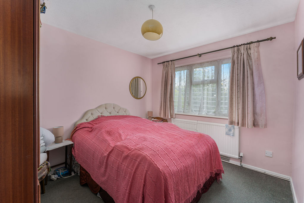 11 Uplands Rise Little Bourton